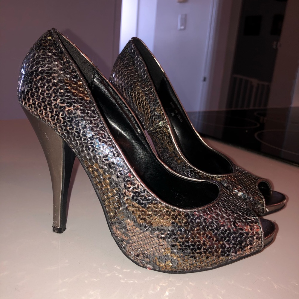 High heels 👠